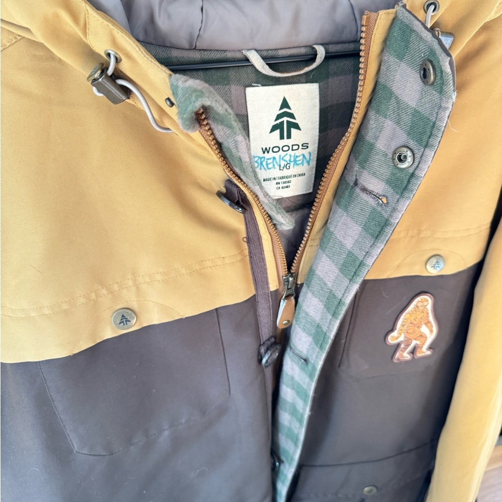 Two-Tone Hooded Warming Jacket W Patch - image 2